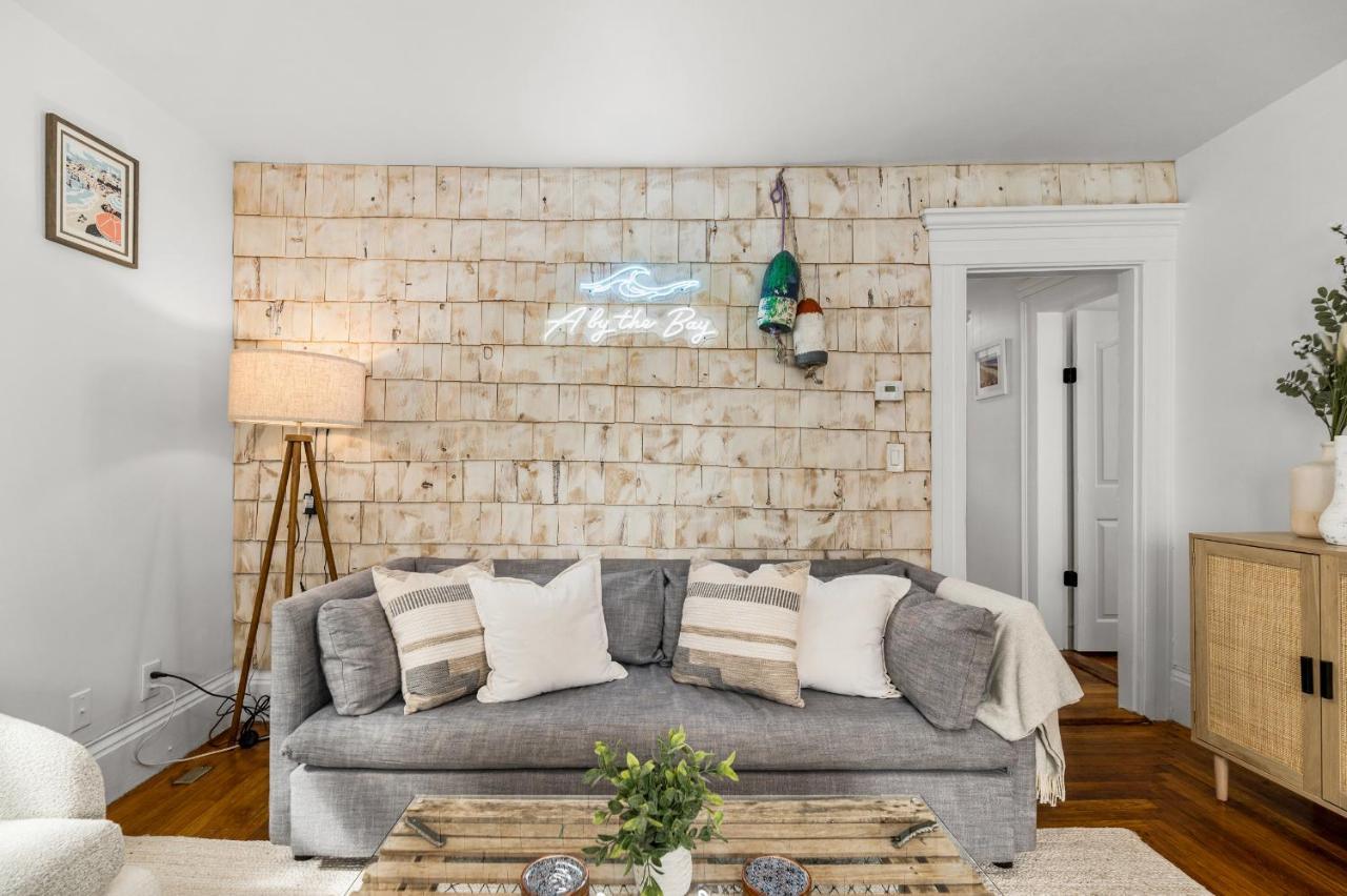 A By The Bay - Stunning Seaside Apartment Gloucester Dış mekan fotoğraf